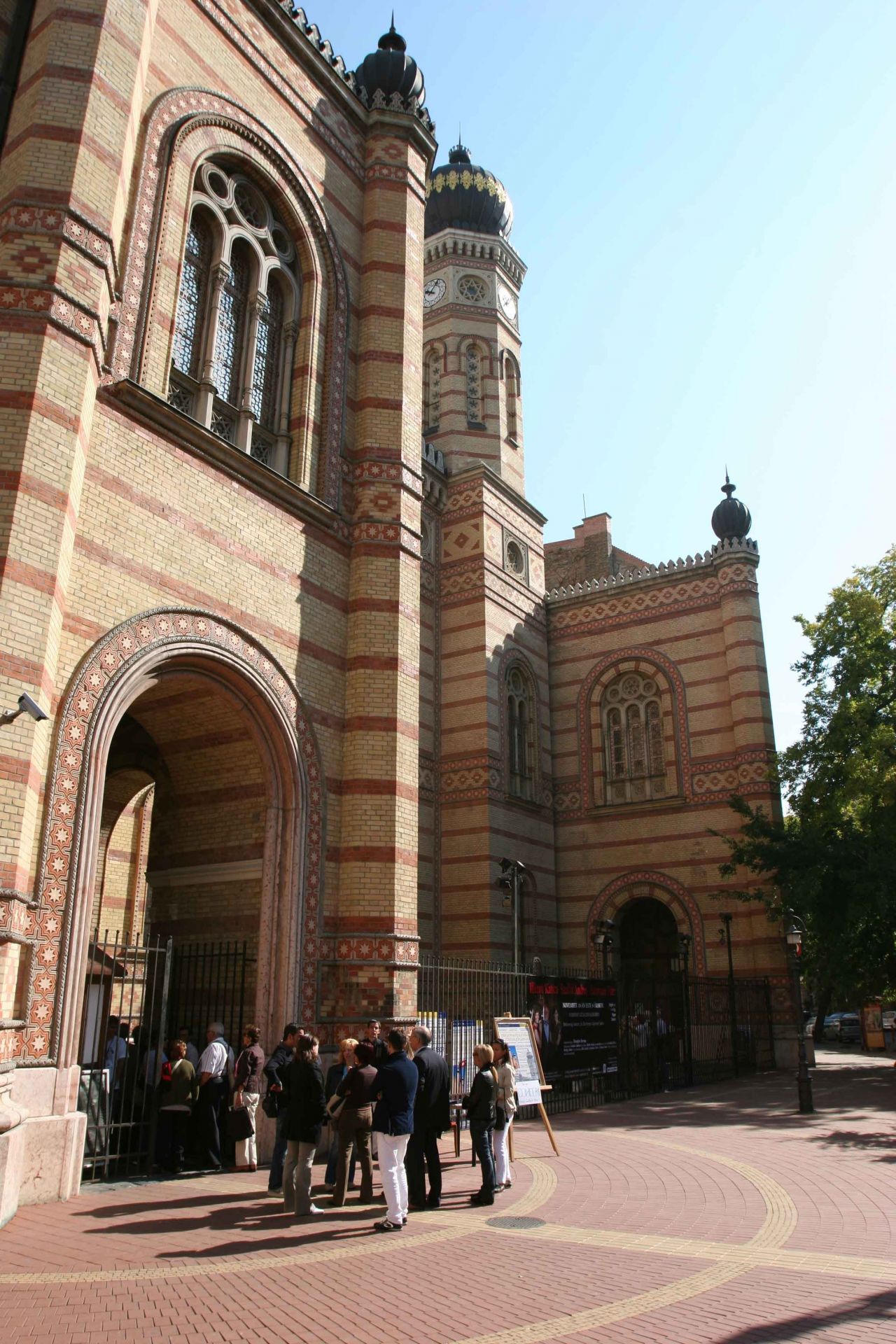 Guided Jewish Heritage Grand Tour with Dinner and Cruise with Live Music 7PM Guided Jewish Heritage Grand Tour with Dinner and Cruise with Live Music 7PM